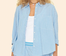 Load image into Gallery viewer, Xirena Jordy Shirt Striped (Myrtle + Tangerine)

